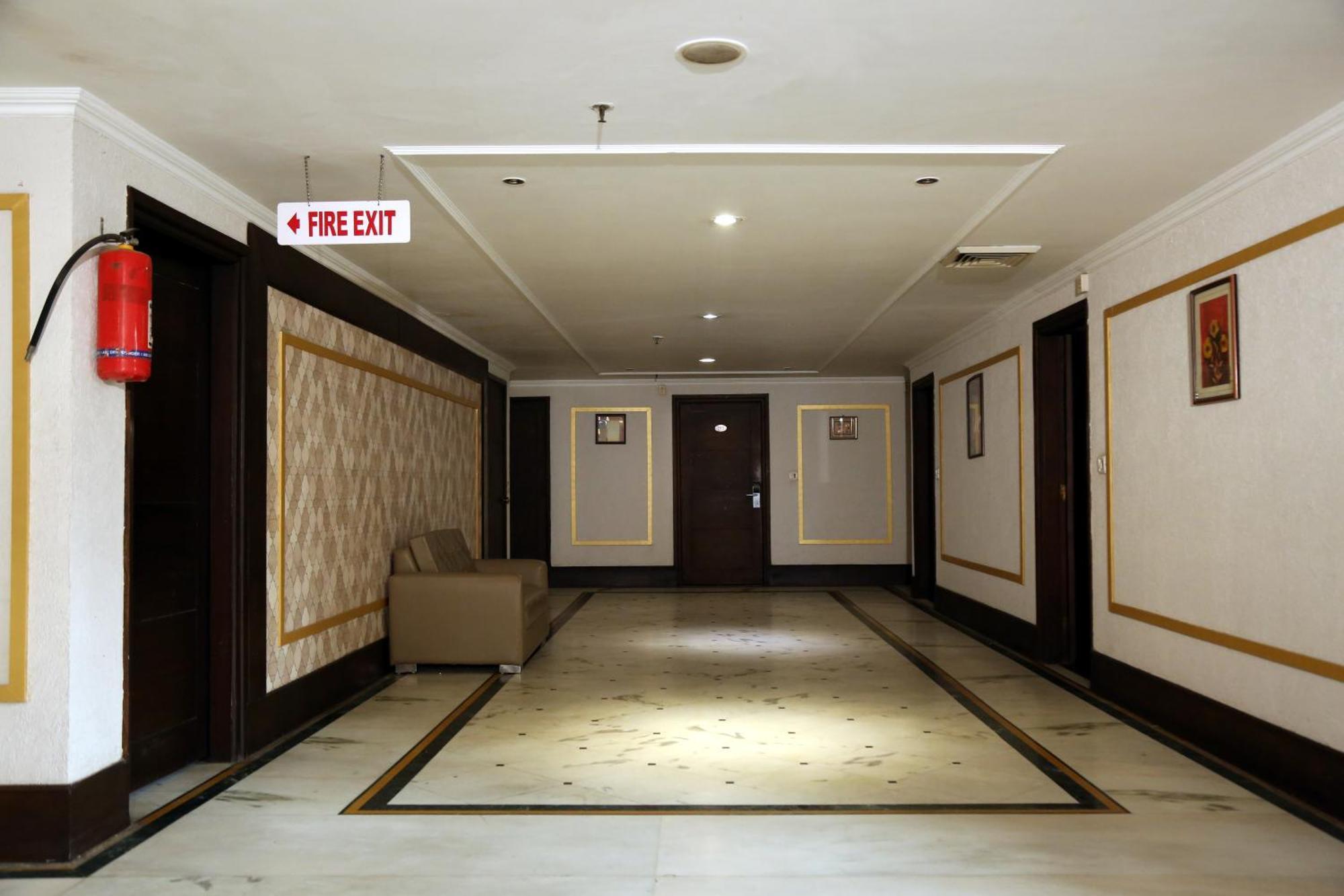 Hotel Imperial Executive Ludhiana Exterior foto